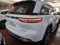 جیپ گراند شیرۆکی